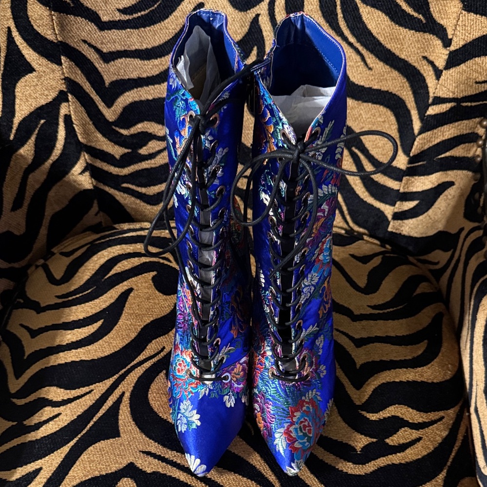 Anne Michelle Blue Floral Lace-Up Boots